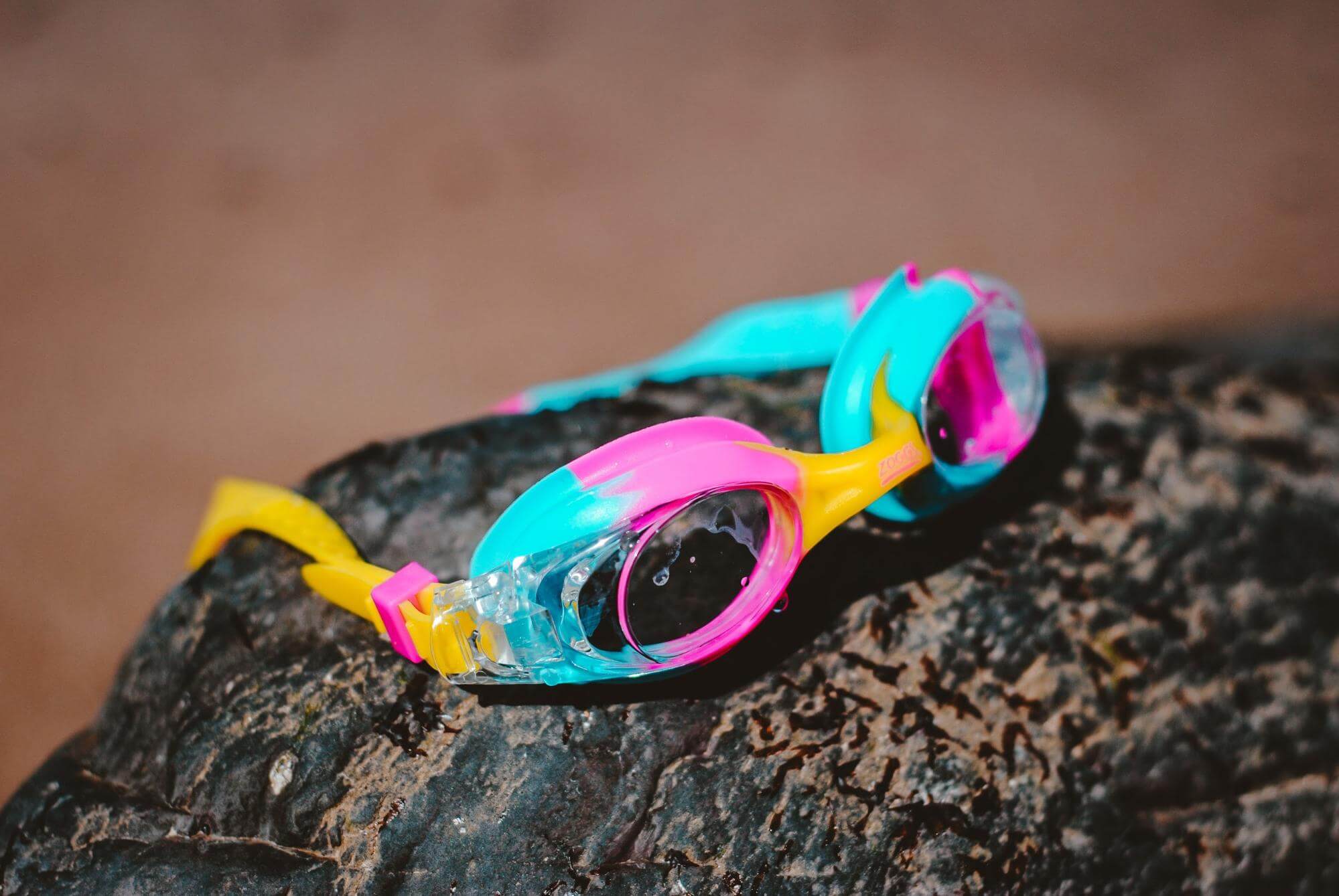 swimming goggles for eye protection
